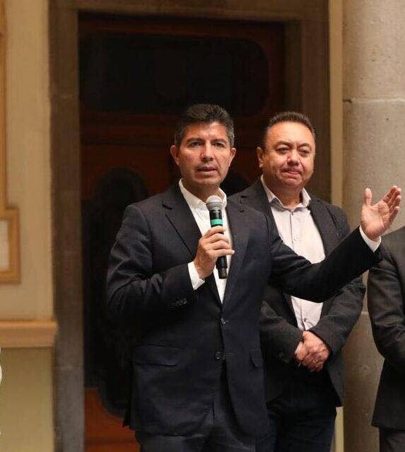 No me van a doblar; Rivera Pérez.