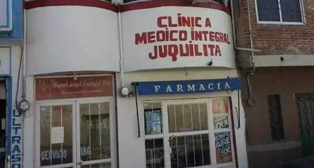 Muere adolescente tras tener a su bebé en Clínica Juquilita en Acatzingo; acusan negligencia.