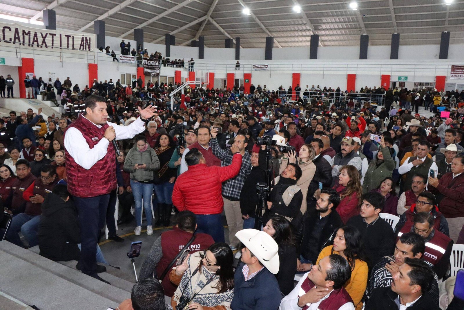Tepeaca es la tierra donde me enseñaron a sembrar, Alejandro Armenta.