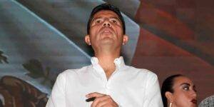 Poblanos le tunden a Lalo en redes después de confirmar que buscará la gubernatura.