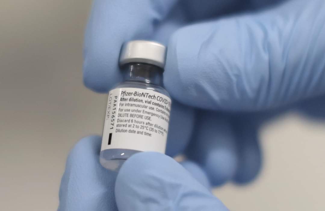 Vacuna COVID de Pfizer: Estas son las 4 farmacias que la venderán en México.