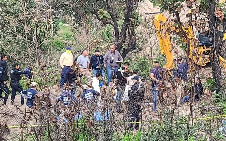 Perros pasean con extremidades humanas en el hocico en Zacatecas.