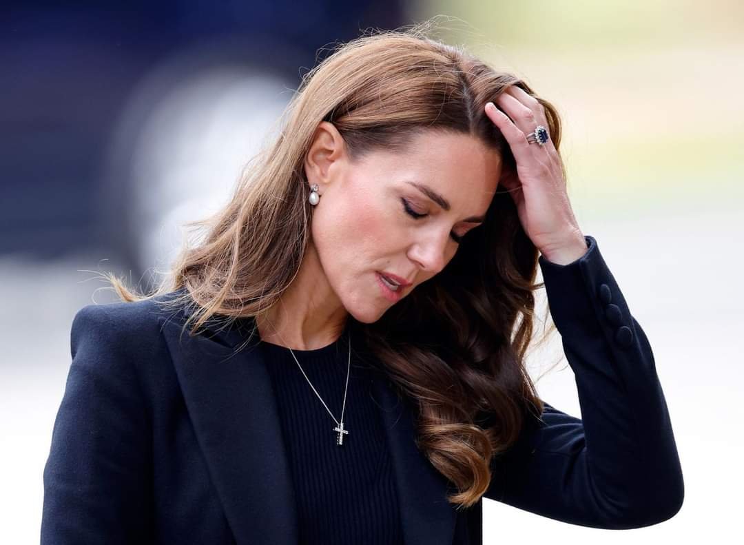 Kate Middleton sale del hospital tras someterse a una cirugía abdominal planificada.