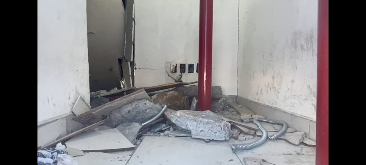 Criminales se roban cajero completo de Banorte en Cuautlancingo.