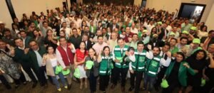 Recibe Armenta constancia del Partido Verde como su candidato a Gobernador.
