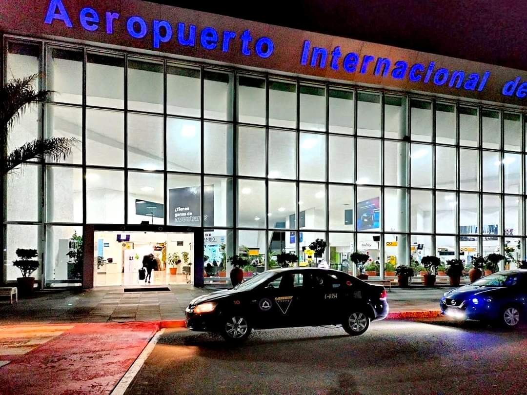 Cancelan Operaciones en el Aeropuerto de Puebla por Actividad del Popocatépetl.