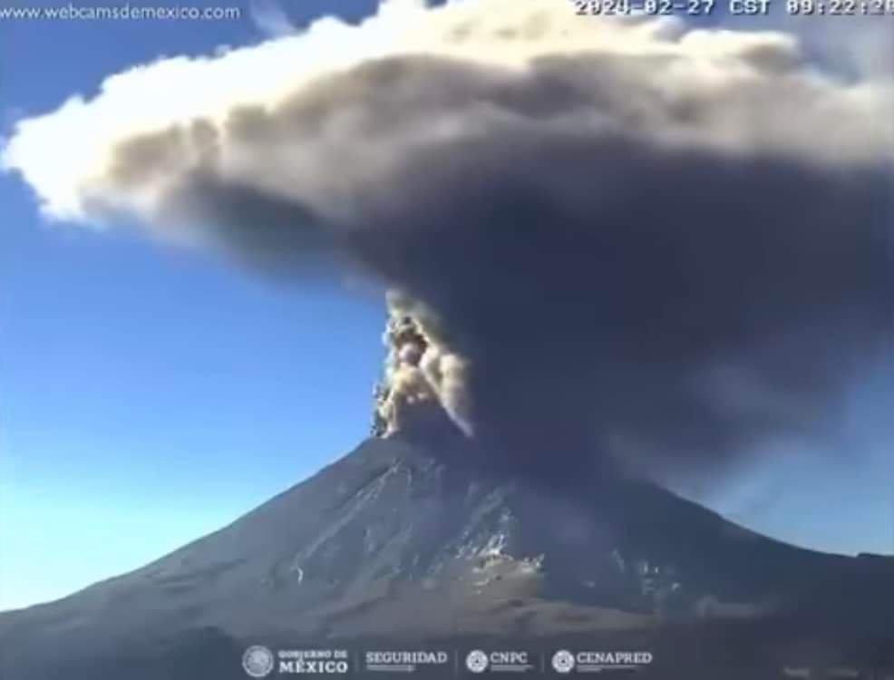 Popocatépetl ‘sorprende’ con Tremenda Fumarola.