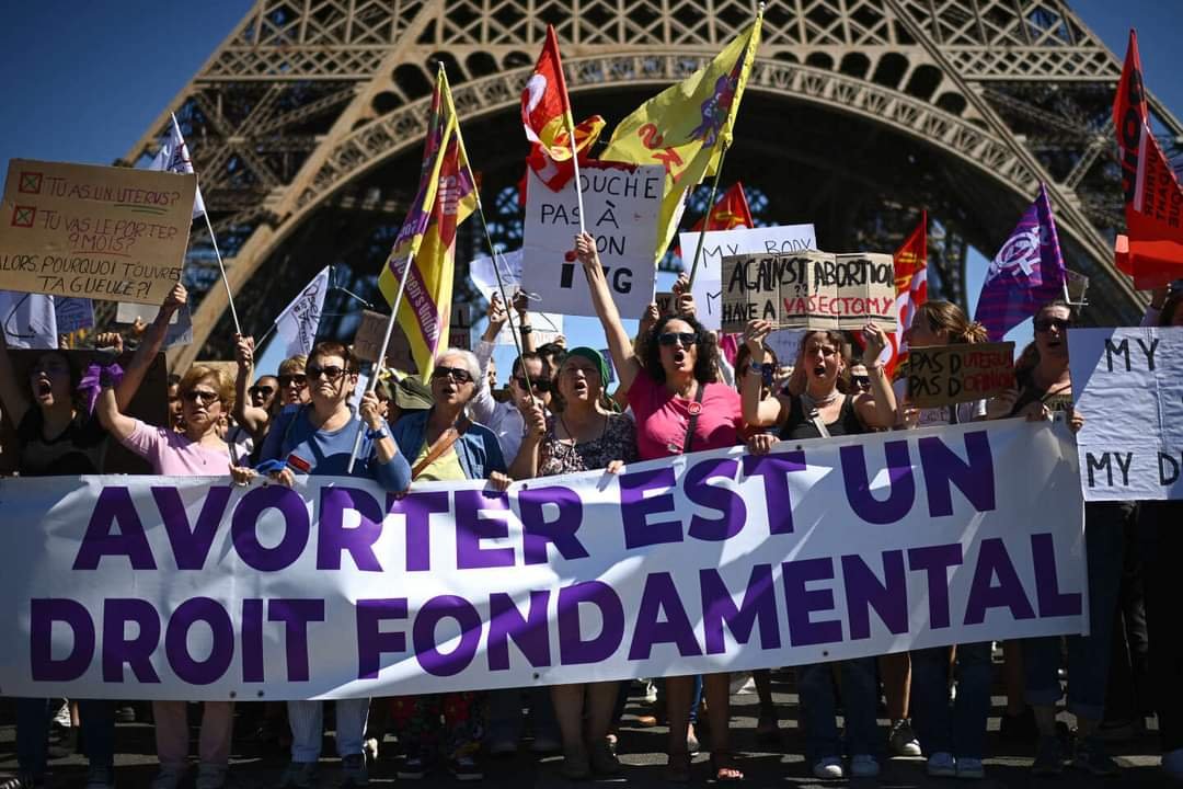 Francia, Primer País del Mundo en Blindar el Derecho al Aborto en la Constitución.