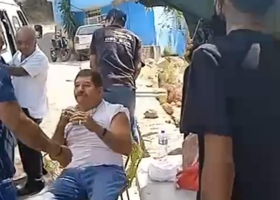 Sujetos Golpean a Choferes y un Checador de Colectivos de Acapulco.