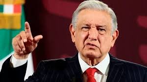 Tribunal Electoral resuelve que AMLO si cometió Violencia Política.