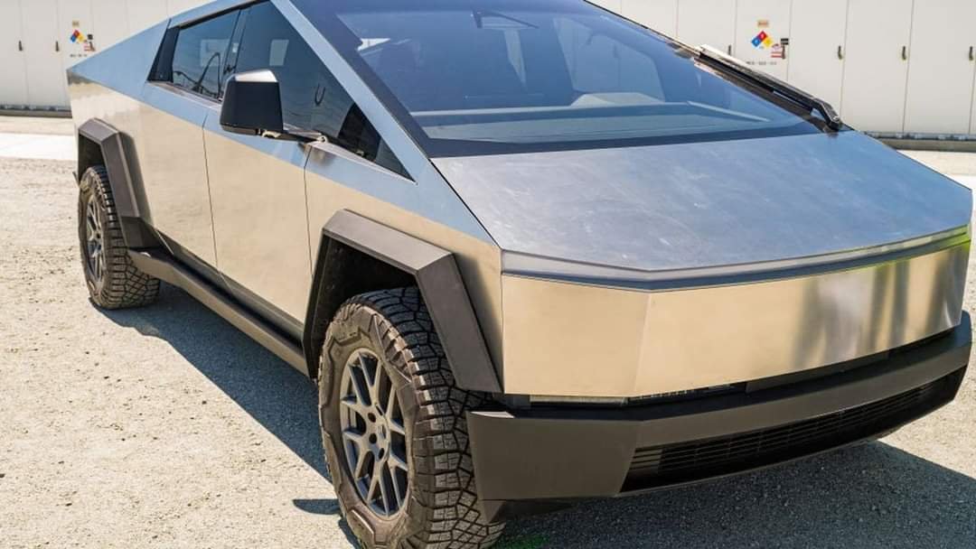 Hallan Bomba de la Segunda Guerra Mundial Junto a Fabrica de Tesla en Alemania.