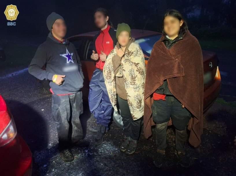 localizan a 4 Jóvenes que se Extraviaron en el Ajusco.