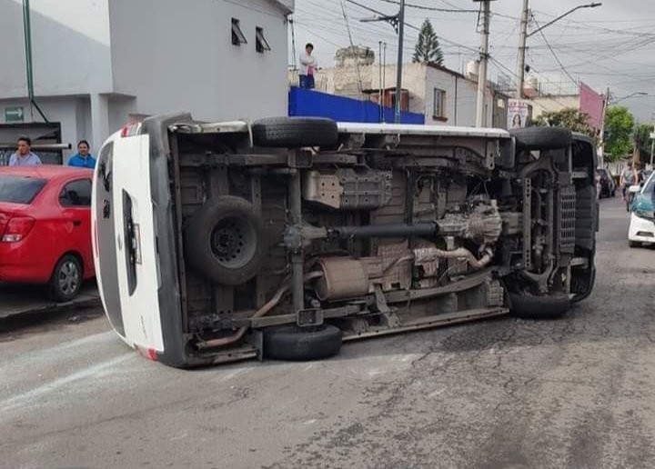 15 Lesionados en Choque de 2 unidades de transporte público en CDMX.