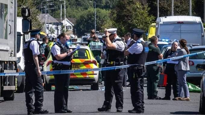 Se Registra Apuñalamiento Masivo en Inglaterra, hay ocho heridos.