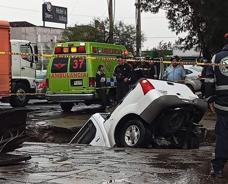 ¡Tremendo Socavón en Ecatepec Podría Expandirse!