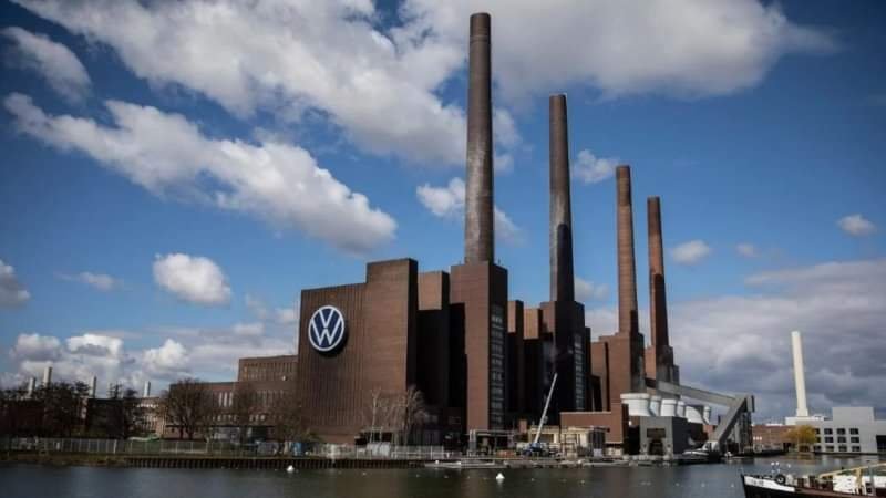 Volkswagen Considera Por Primera Vez Cerrar Plantas en Alemania Para Reducir Costos.
