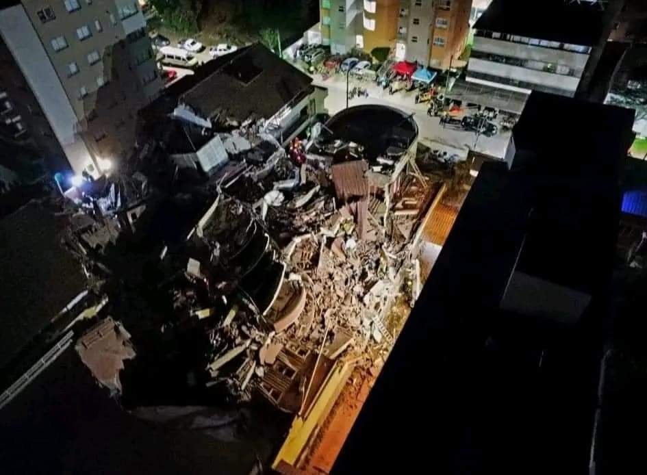 Se Desploma Hotel en Argentina, un Muerto Entre los Escombros.