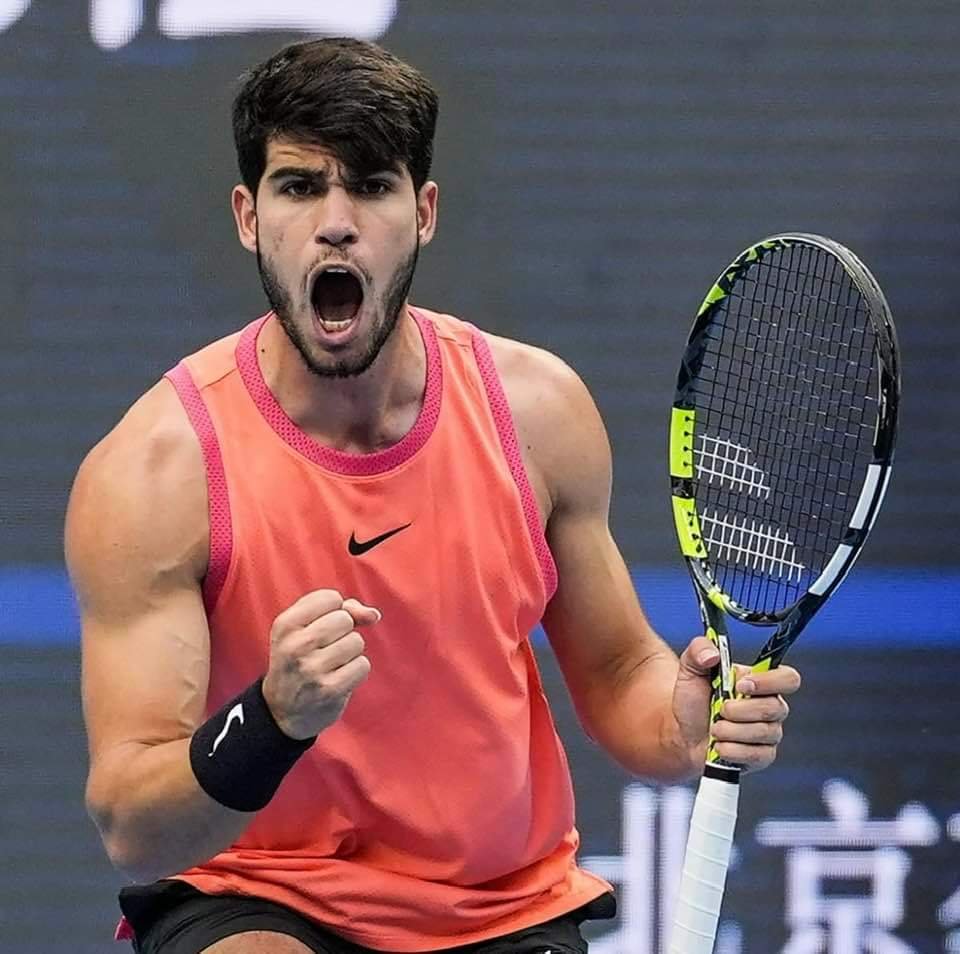 Carlos Alcaraz se proclama campeón del Abierto de China.