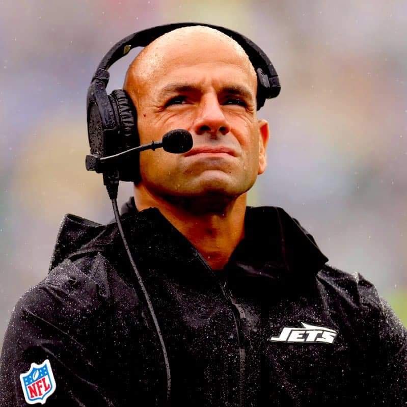 Los Jets despidieron a su coach Robert Saleh.