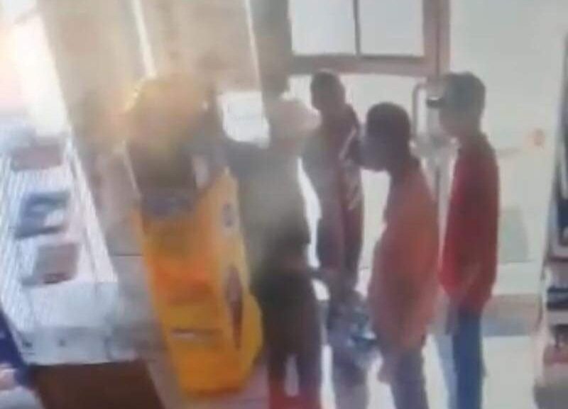 Por Robo de Chelas en Oxxo, Vinculan a Proceso al Ex Campeón Mundial de Boxeo Orlando “Siri” Salido.