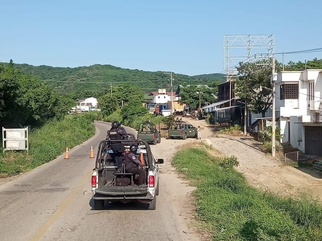 Balaceras y Bloqueos en Tecpan de Galeana, Guerrero, Autoridades de Guerrero Refuerzan Seguridad.