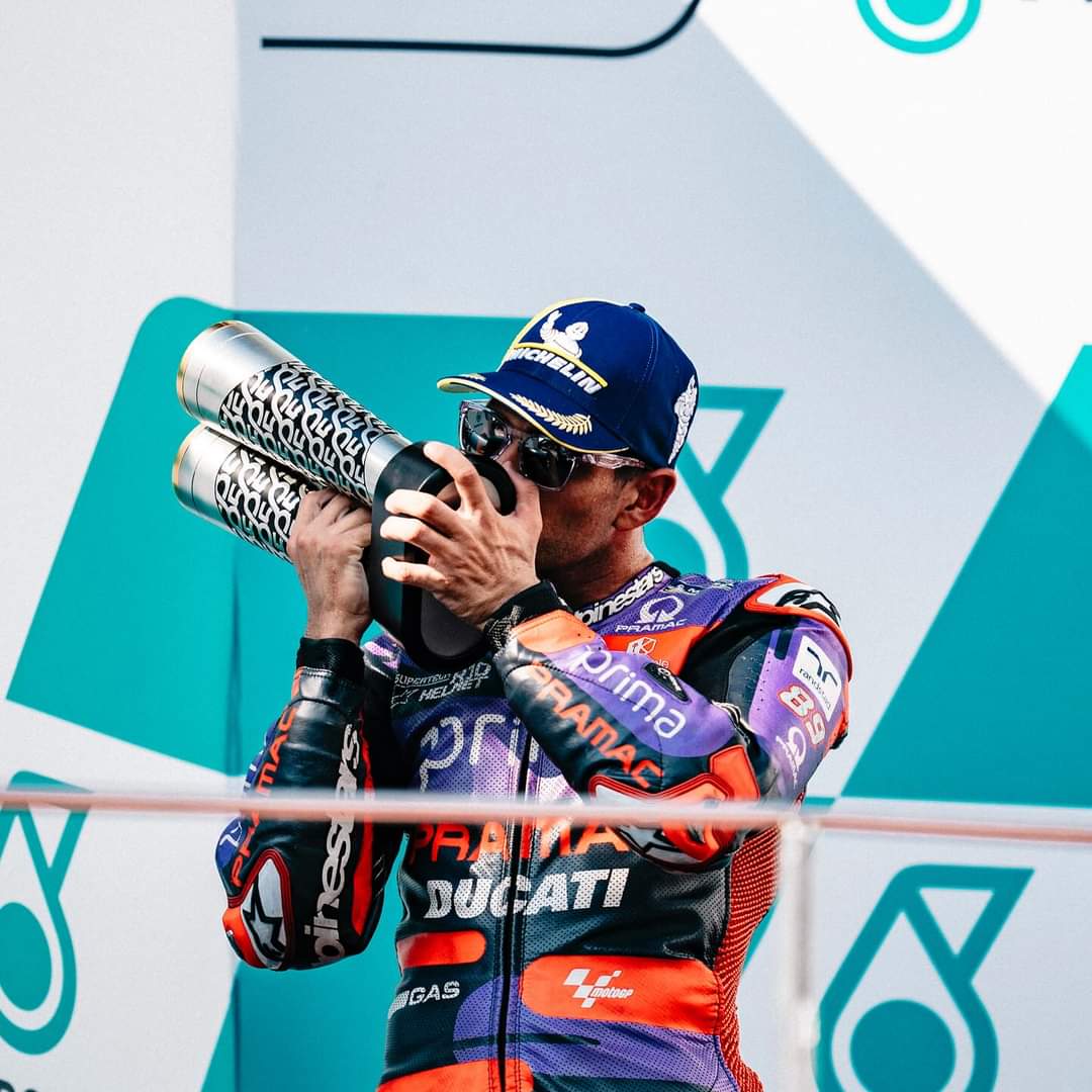 ¡Jorge Martín hace historia y es el nuevo campeón del mundo de MotoGP!