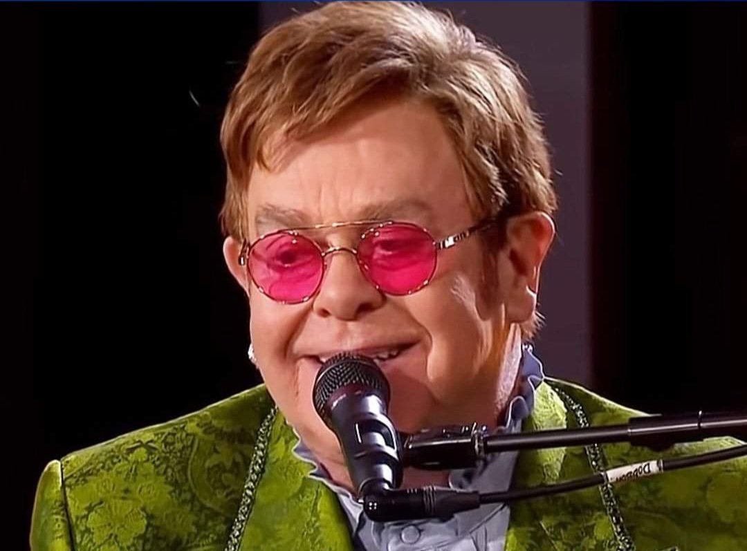 Casi a Ciegas, Elton John Confirma que ha Perdido la Vista Casi por Completo.