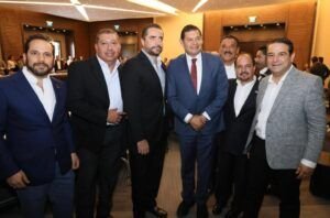 Empresarios presentan a Armenta proyecto de nueva Centras de Abastos en Puebla
