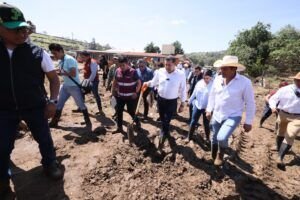 Tendrán todo el apoyo para recuperar sus casas muy pronto; Armenta en Chignahuapan