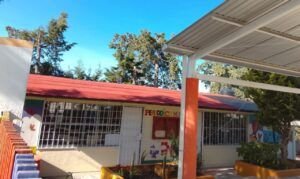 Impulsa mejoras en infraestructura educativa Altosano Granjas Carroll de México