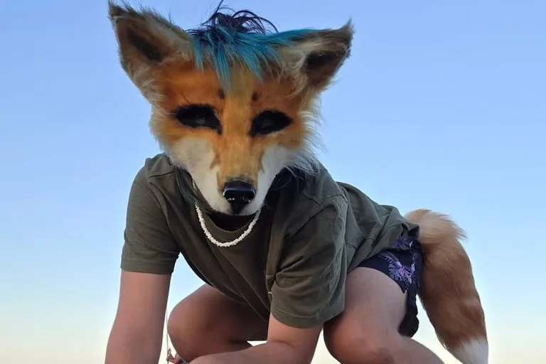 No es broma, se identifican con perros y atacan a mordidas “Therians” (VIDEO)