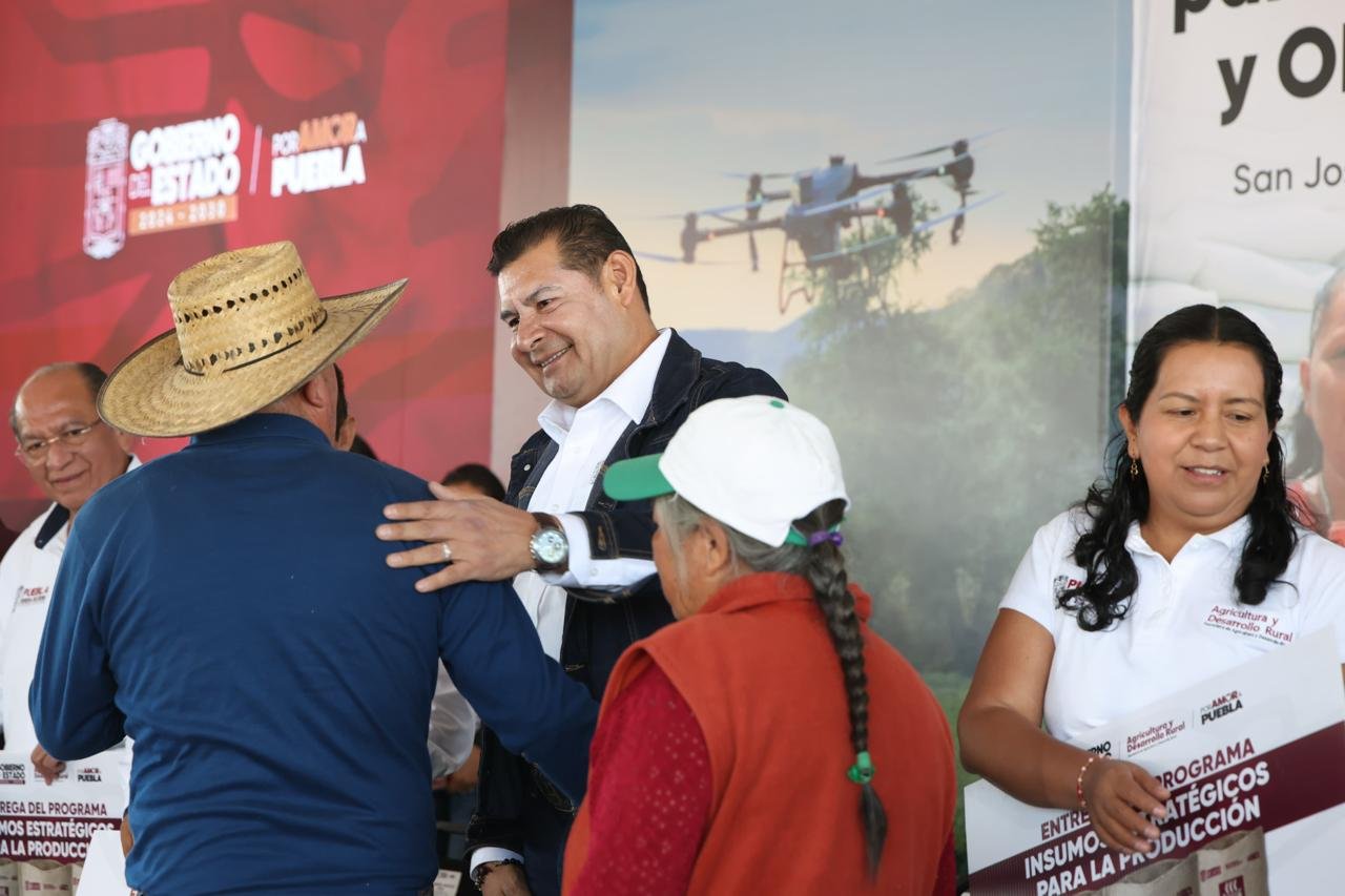 Infraestructura y apoyo al campo: Detonan desarrollo en San José Chiapa con inversión millonaria