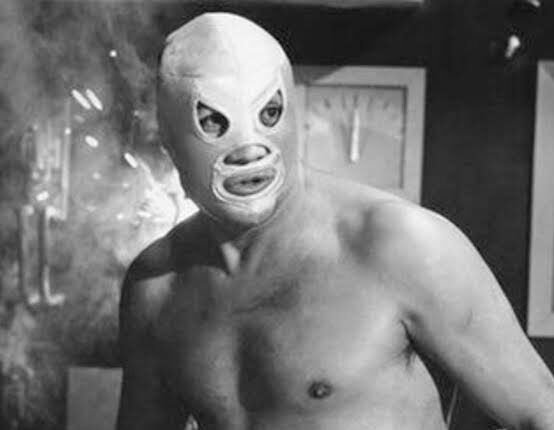 Muere hijo de “El Santo”