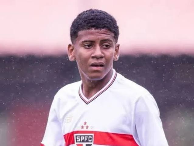 Vida injusta, tenía 15 y murió mientras jugaba Futbol